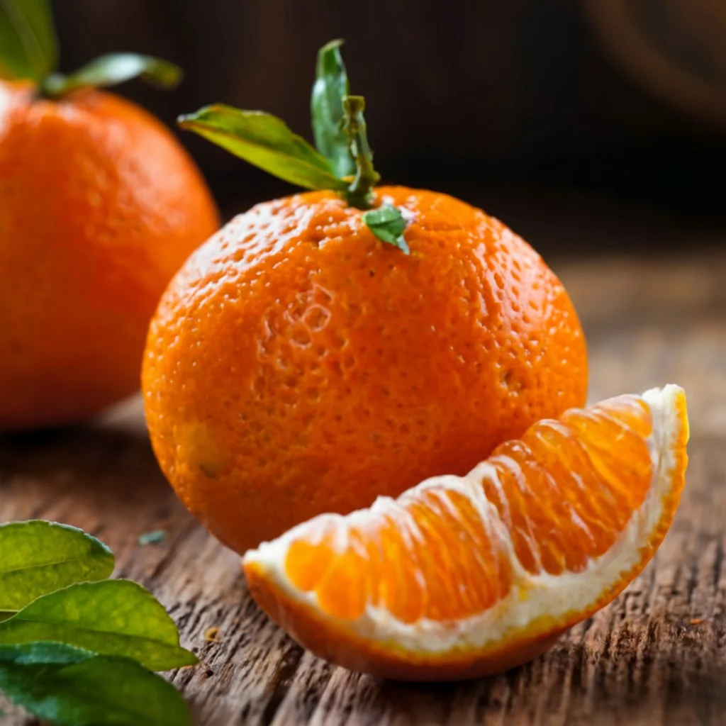 Discover the differences between mandarin and tangerine: flavor, usage, and nutritional benefits in a concise comparison.